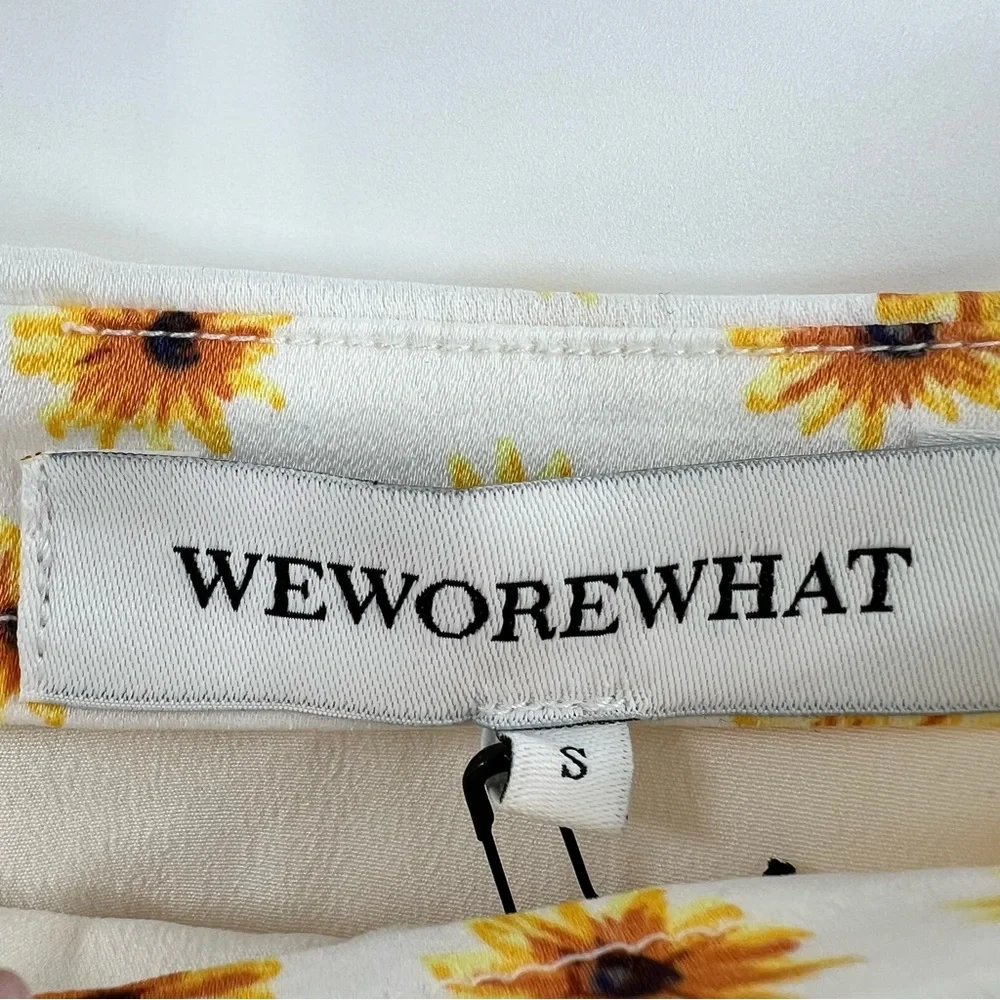 WeWoreWhat NWT Mini Slip Skirt in Ditsy Daisies size Small